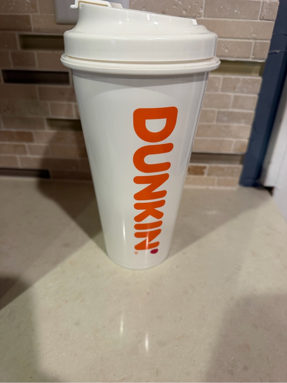 White Insulated Dunkin Donuts to go Reusable 16 oz coffee cup Tumbler